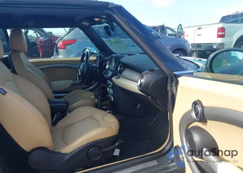 2010 Mini Cooper S z USA, uszkodzony, nr VIN WMWMS3C53ATY51128